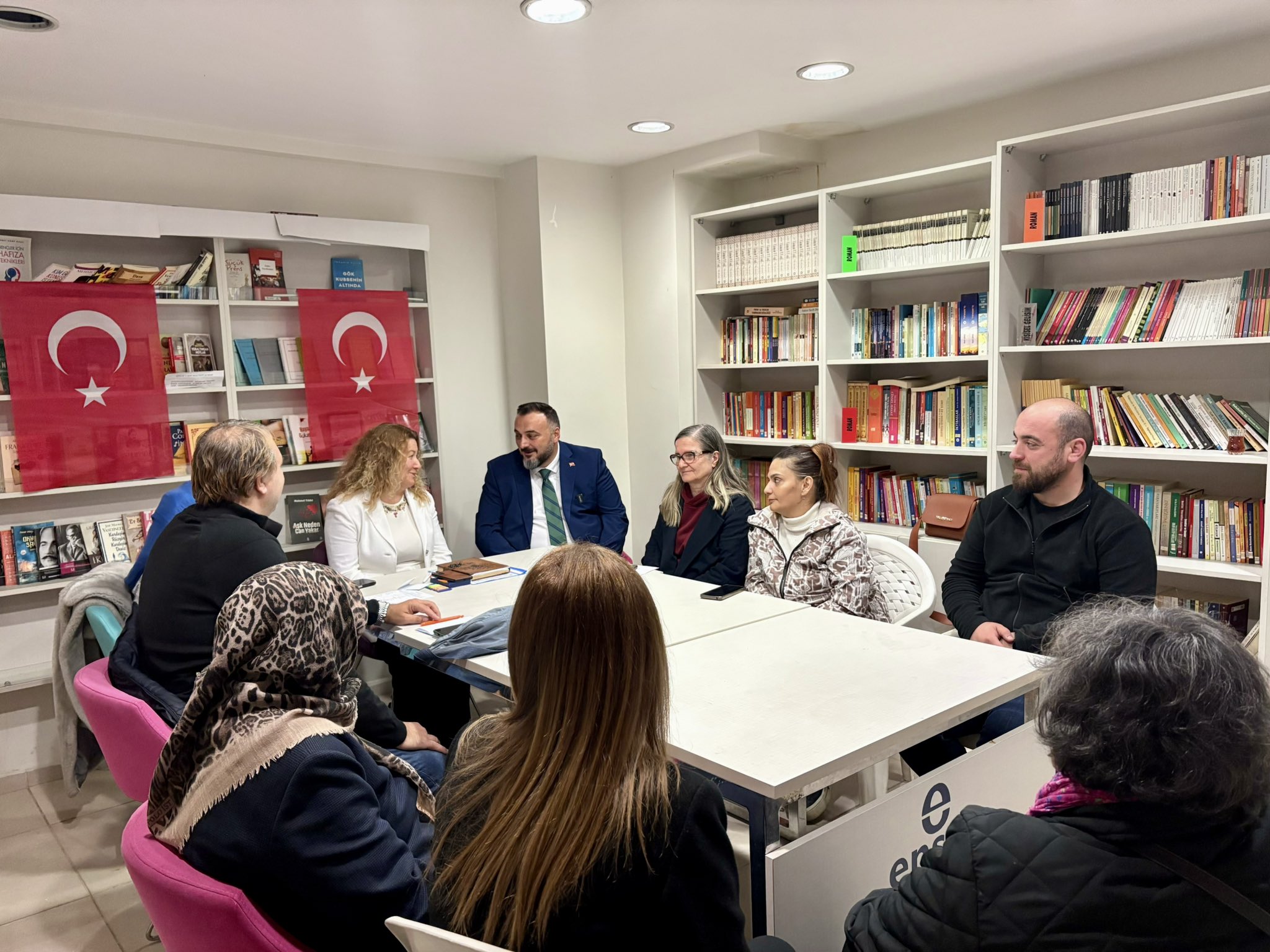 AK Parti Maltepe İlçe Başkanlığı olarak, mahalle yönetimlerimize yönelik toplantılarımızı büyük bir heyecan, yüksek bir motivasyon ve güçlü bir katılımla gerçekleştirmiş bulunuyoruz.