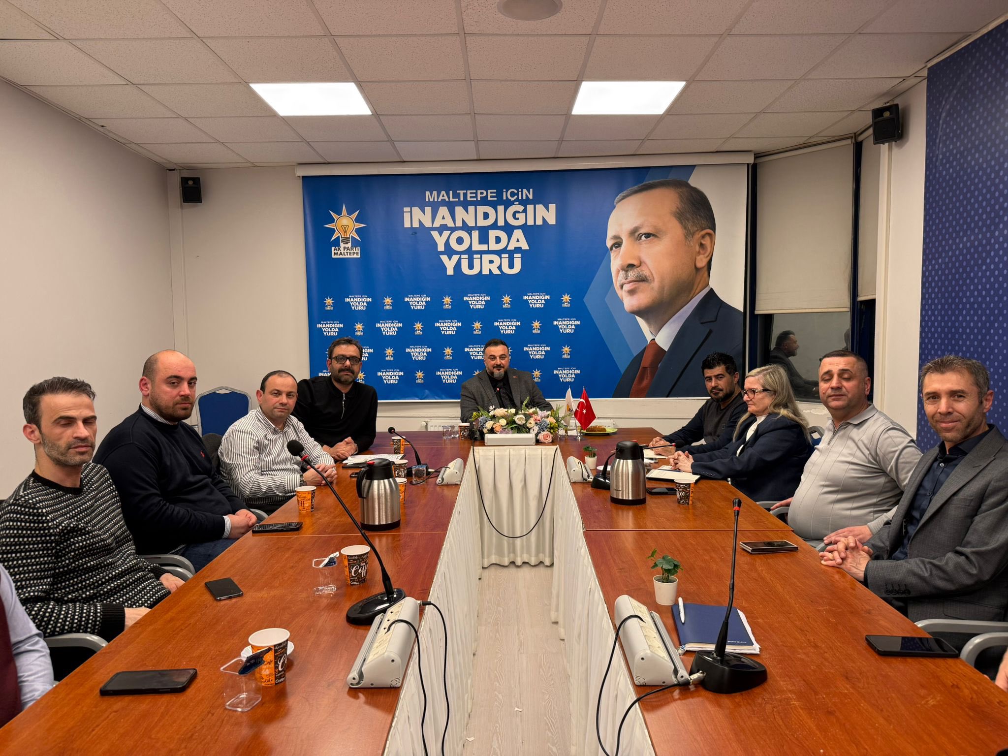 AK Parti Maltepe’de Sahur Mesaisi: 18 Mahallede Hizmet Seferberliği Planlandı