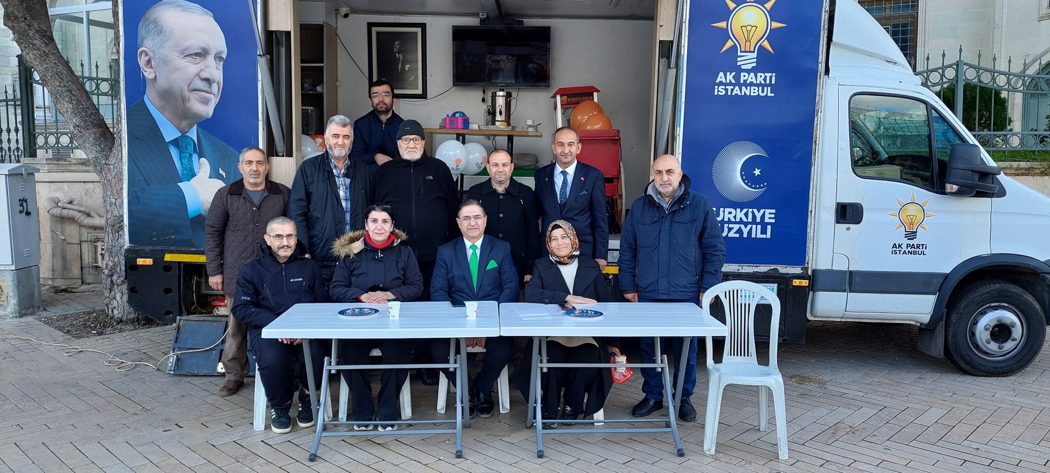 AK Nokta Faaliyetleri: Maltepe Meydanı'nda Yoğun Katılım