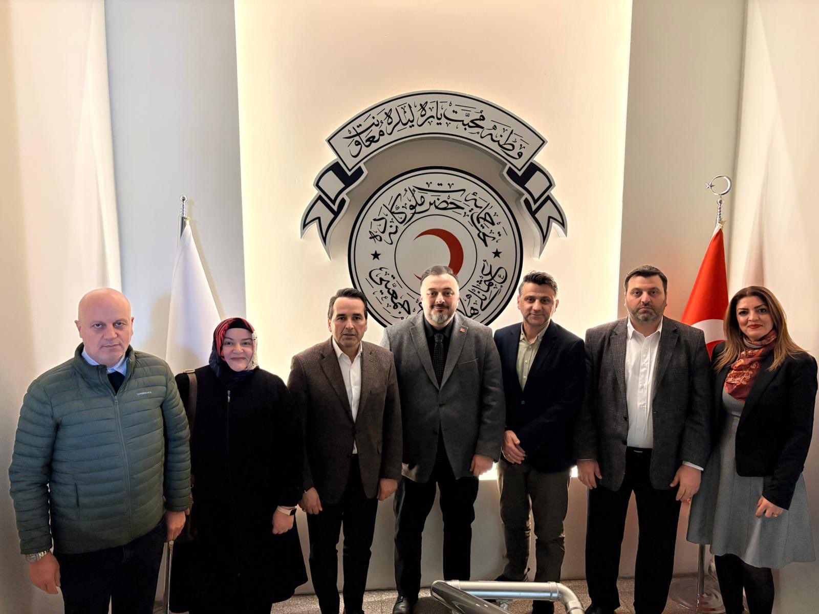 Maltepe’de Sağlık ve Vefa Ziyareti: Altıntepe Kızılay Tıp Merkezi’nde İstişare