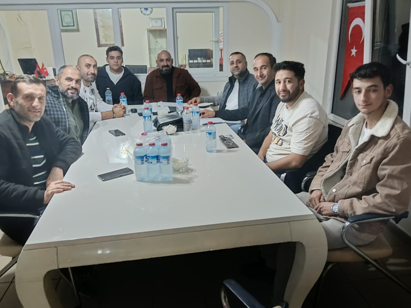 AK Parti Maltepe Başıbüyük Mahalle Teşkilatımız, haftalık olağan toplantısını gerçekleştirdi.