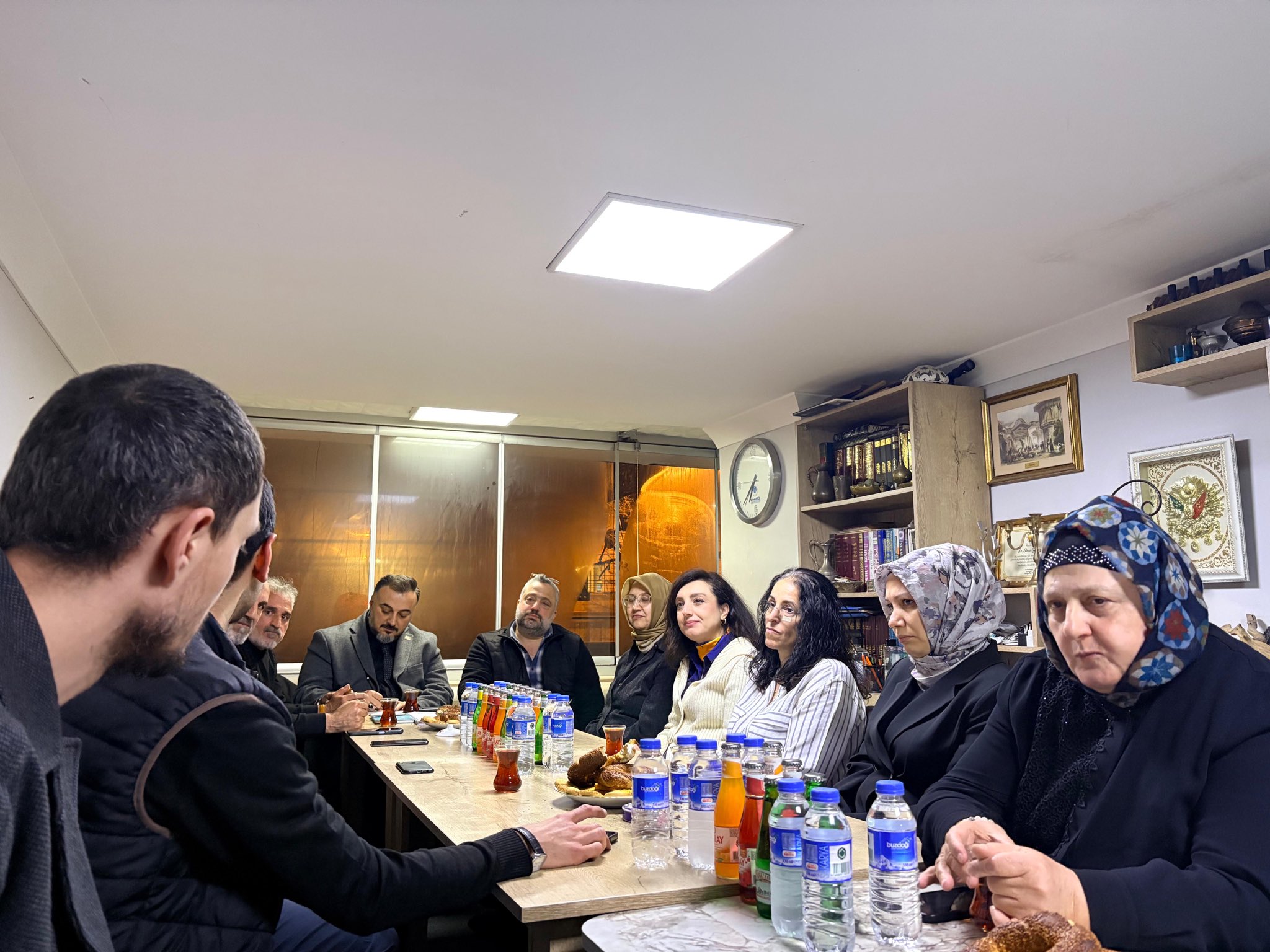 Maltepe’de "Yalı" Çıkartması: "Mahallemizin Geleceği İçin Omuz Omuza Çalışıyoruz"